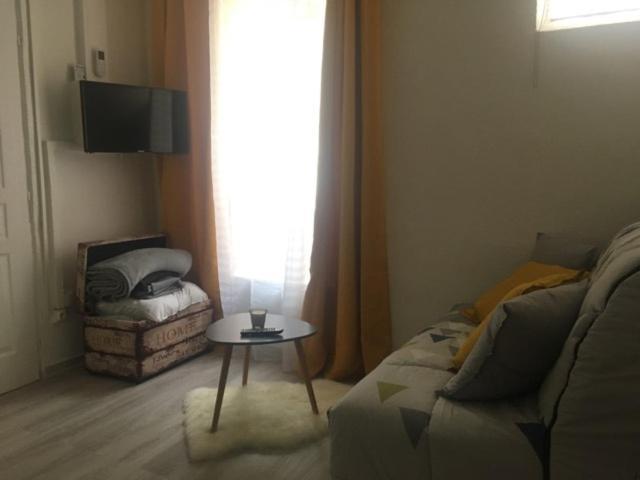 Studio Cosy A Orange أُرانْجْ المظهر الخارجي الصورة